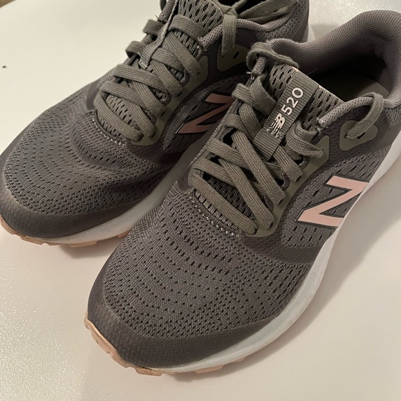 New Balance 520v6 sz 6.5 EUC - Picture 3 of 8